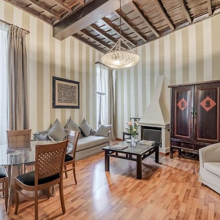 Appartamento Trevi Vicolo Scanderbeg Rome Exterior photo