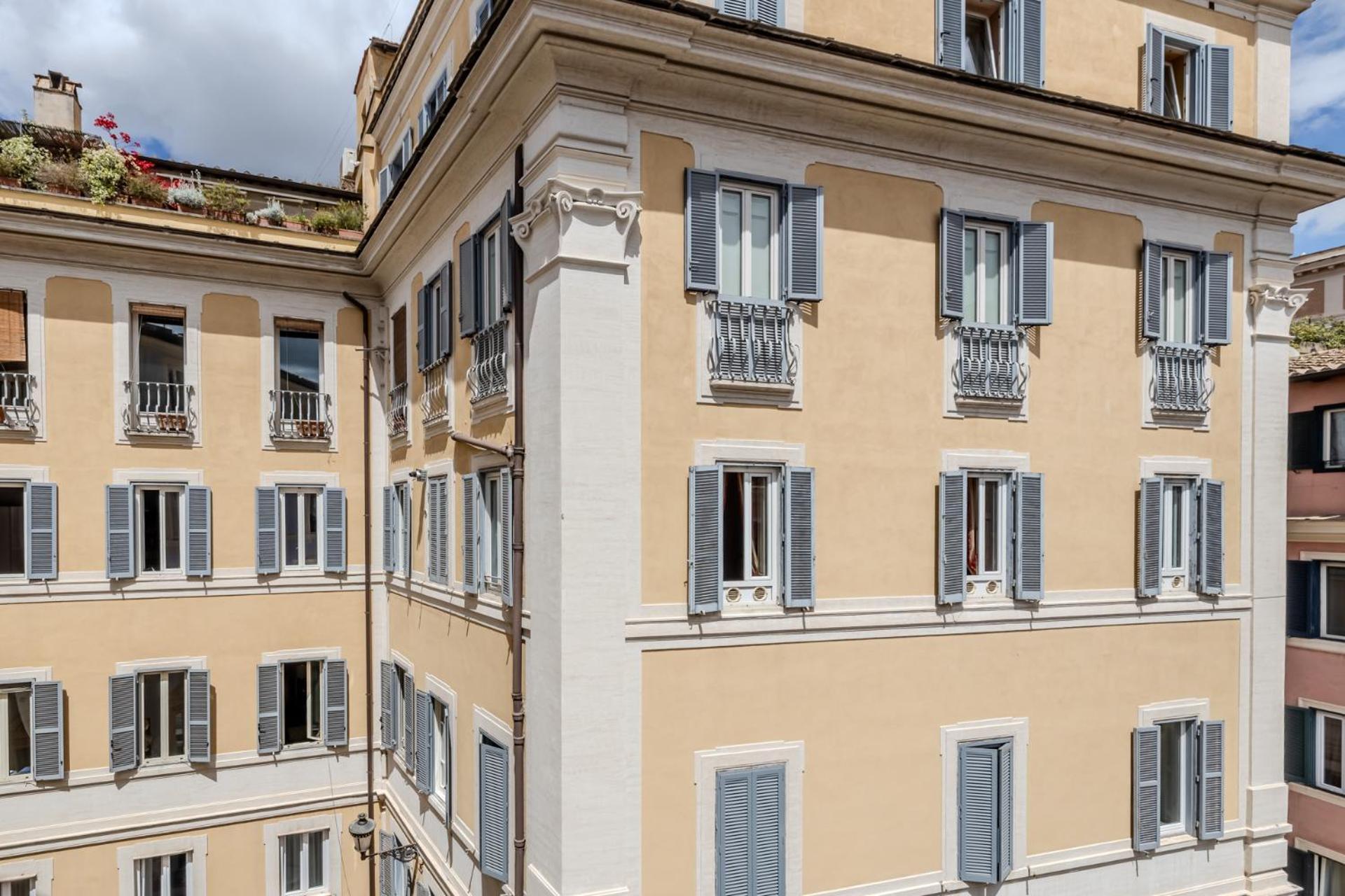 Appartamento Trevi Vicolo Scanderbeg Rome Exterior photo